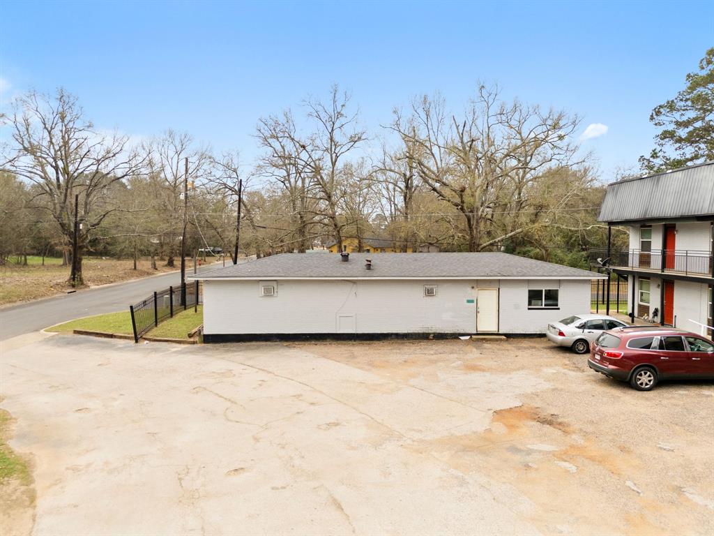 429 Johnson Street Longview, TX 75602 - Photo 20 of 26 a view of outdoor space with yard