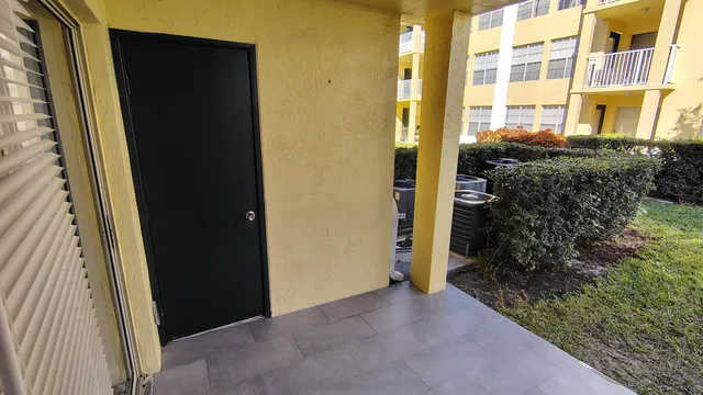 a view of a pathway of a house