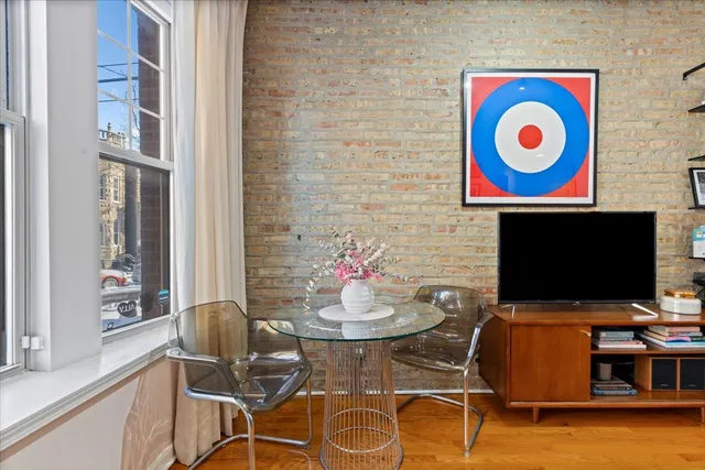 $325,000 | 2476 North Albany Avenue, Unit 1, Chicago, IL 60647