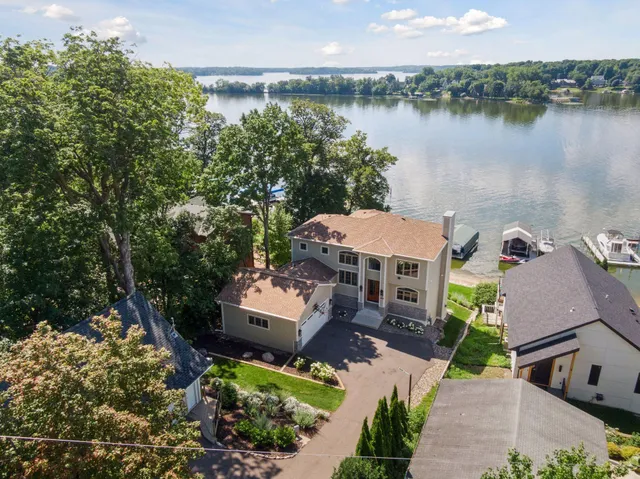 $2,400,000 | 6001 Ridgewood Road, Mound, MN 55364
