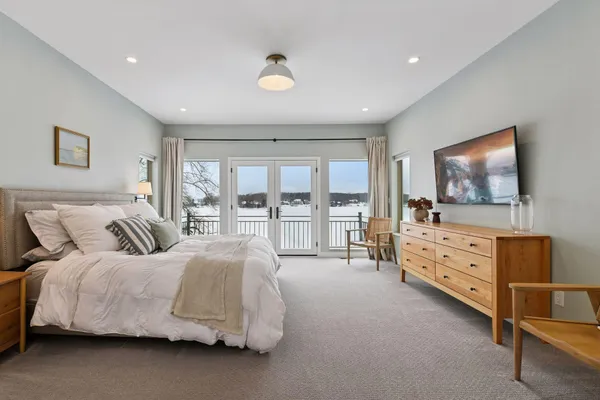 $2,400,000 | 6001 Ridgewood Road, Mound, MN 55364