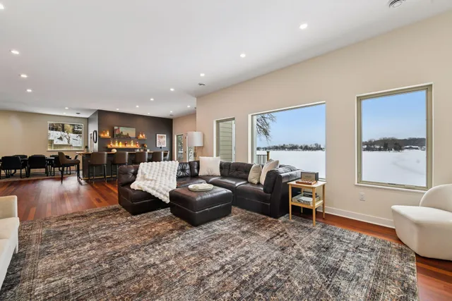 $2,400,000 | 6001 Ridgewood Road, Mound, MN 55364