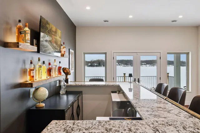 $2,400,000 | 6001 Ridgewood Road, Mound, MN 55364