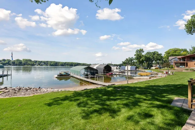 $2,400,000 | 6001 Ridgewood Road, Mound, MN 55364