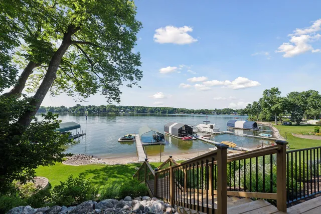 $2,400,000 | 6001 Ridgewood Road, Mound, MN 55364