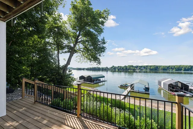 $2,400,000 | 6001 Ridgewood Road, Mound, MN 55364
