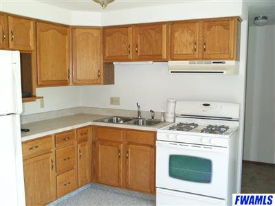 1709 S Road Garrett, IN 46738 - Photo 2 of 7 Gallery Image 2