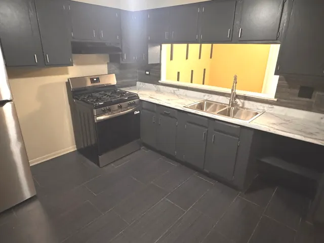 $139,000 | 19408 Lake Shore Drive, Unit 4N, Lynwood, IL 60411