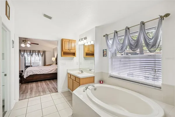 $515,000 | 1901 Heartland Circle, Valrico, FL 33594
