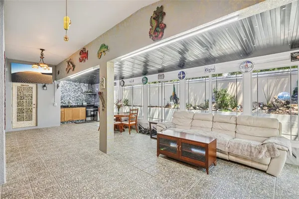 $515,000 | 1901 Heartland Circle, Valrico, FL 33594