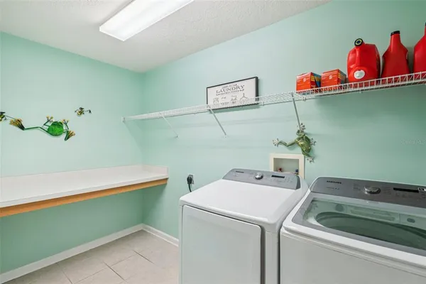 $515,000 | 1901 Heartland Circle, Valrico, FL 33594