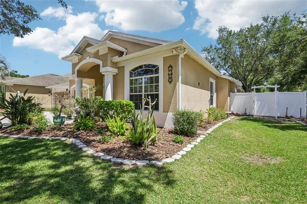 $515,000 | 1901 Heartland Circle, Valrico, FL 33594