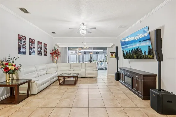 $515,000 | 1901 Heartland Circle, Valrico, FL 33594