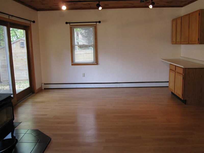 46 S Road Exeter, RI 02822 - Photo 21 of 25 Den/Family/Great Room.