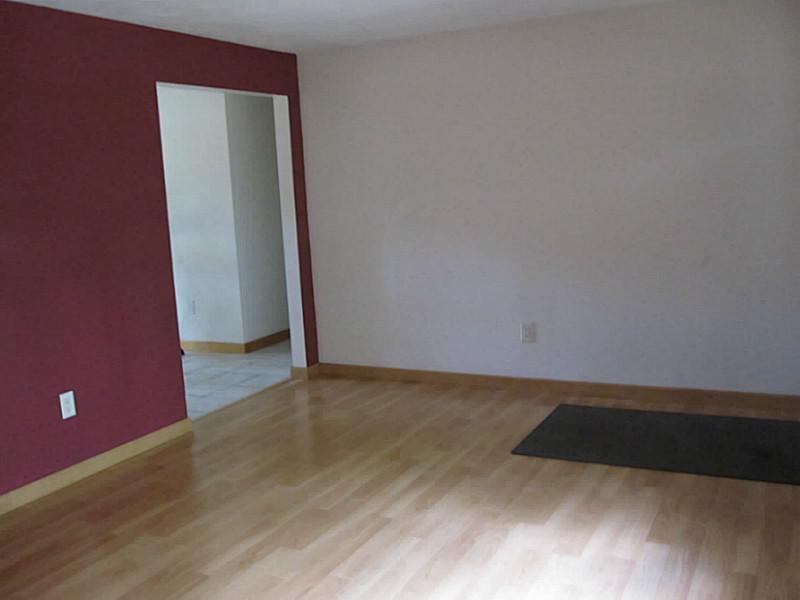 46 S Road Exeter, RI 02822 - Photo 5 of 25 Living Room.