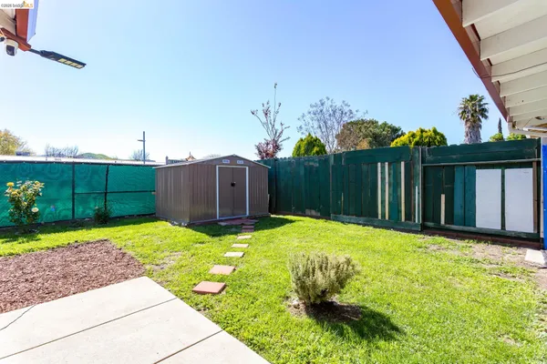 a view of a storage & utility room