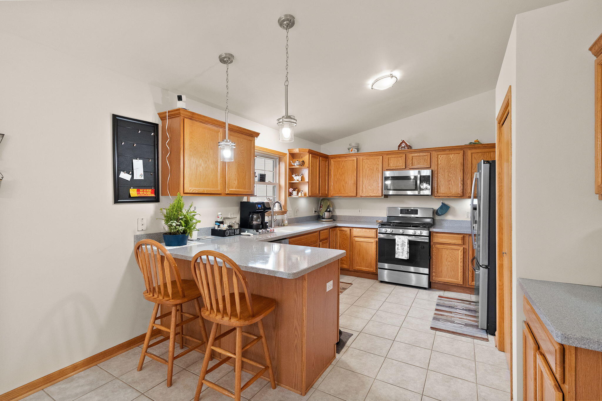 8262 Heron Lake Road St. John, IN 46373 - Photo 13 of 51 2048x1365