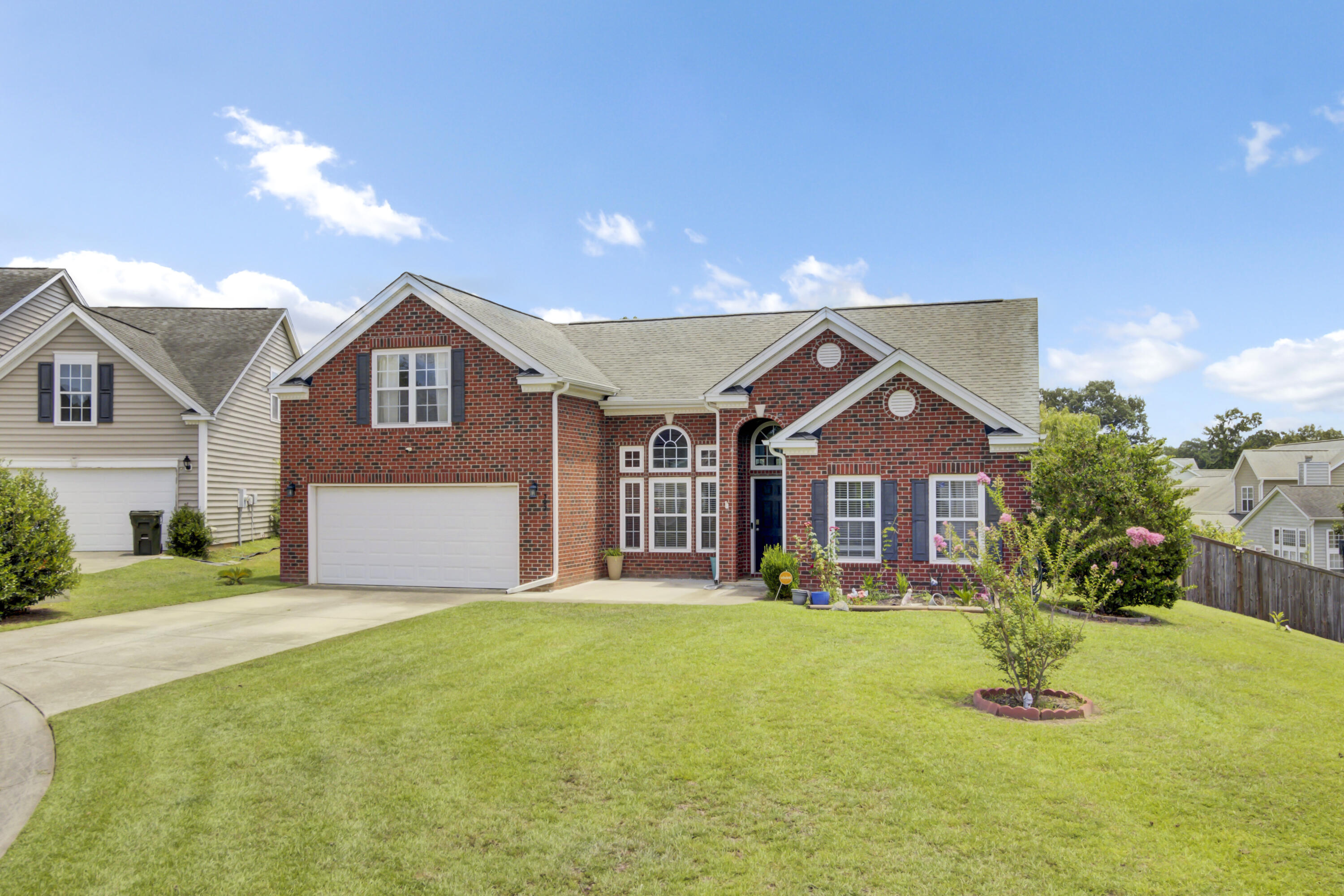 302 Owl Watch Way Moncks Corner, SC 29461 - Photo 2 of 49 (2)
