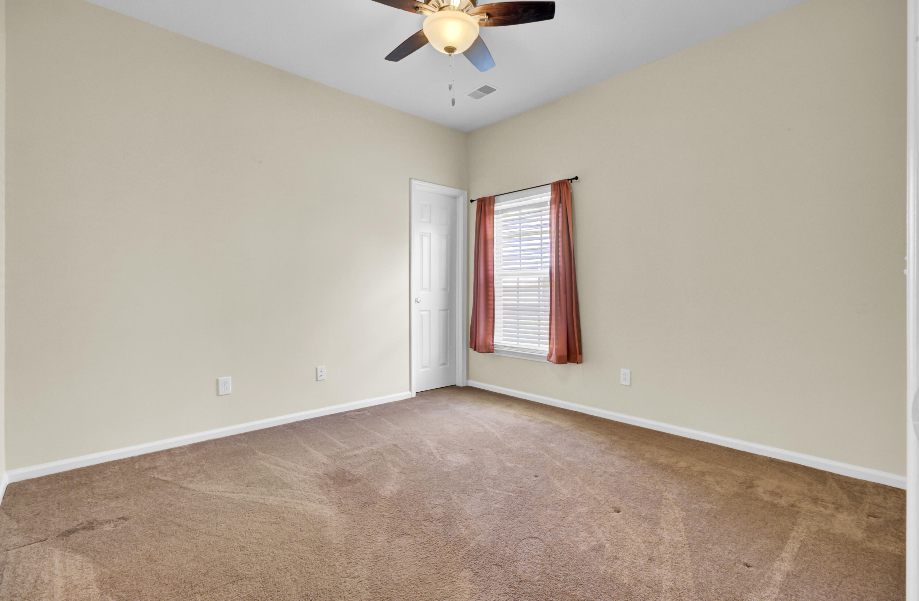 302 Owl Watch Way Moncks Corner, SC 29461 - Photo 39 of 49 (39)