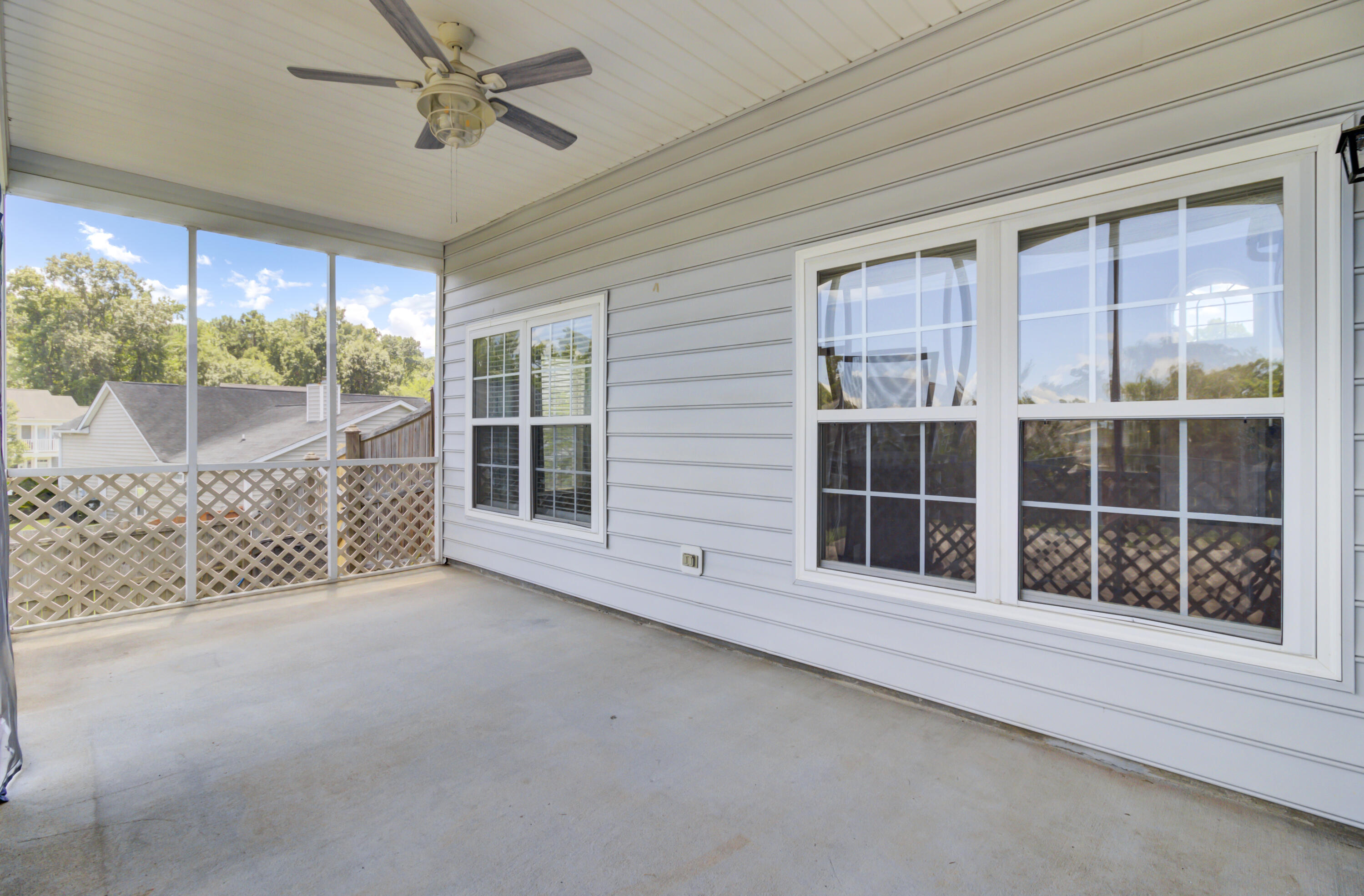 302 Owl Watch Way Moncks Corner, SC 29461 - Photo 41 of 49 (41)