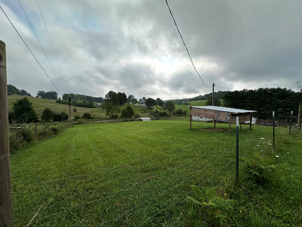 1341 Dunford Road Max Meadows, VA 24360 - Photo 26 of 30 Gallery Image 26