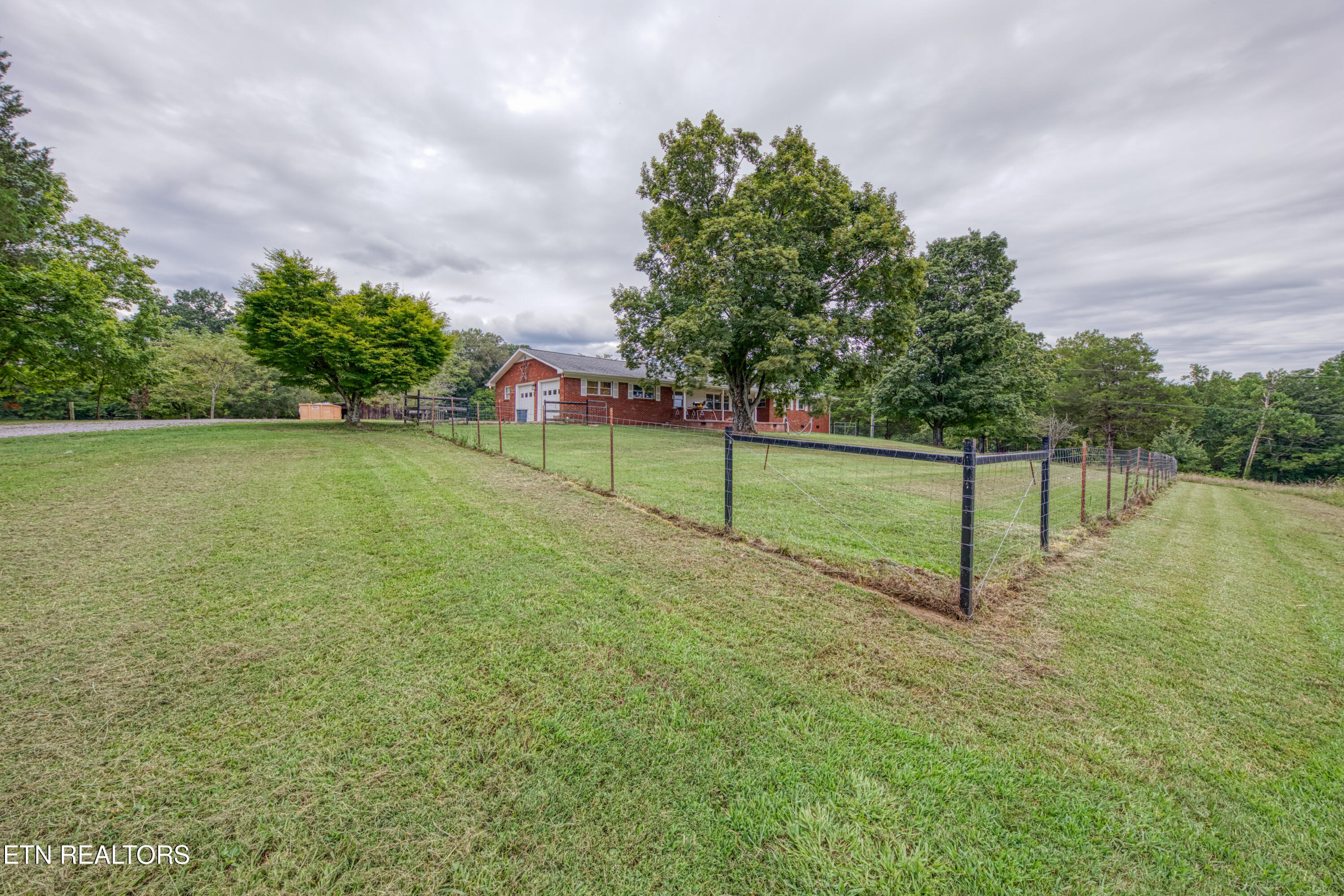 5130 Luttrell Road Knoxville, TN 37918 - Photo 3 of 25 0H3A2377_90