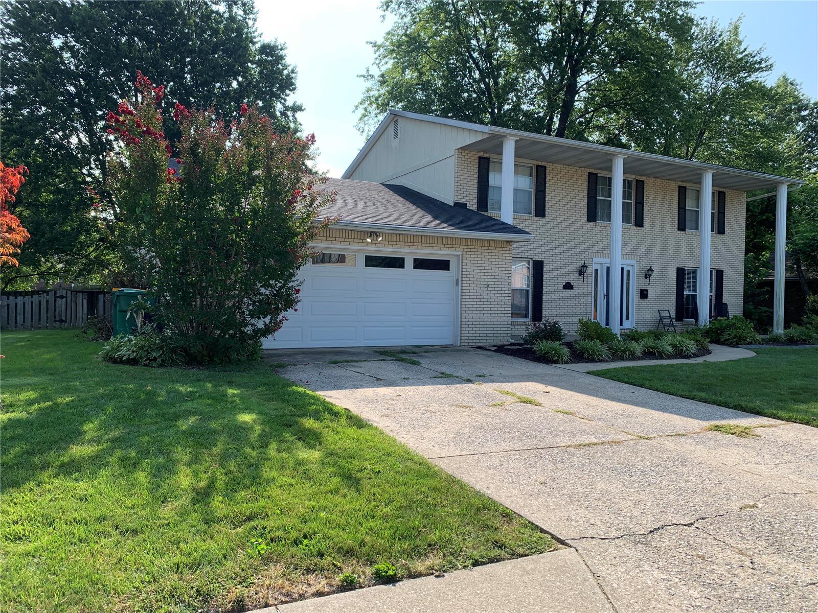 910 Reiss Road O'Fallon, IL 62269 - Photo 2 of 17