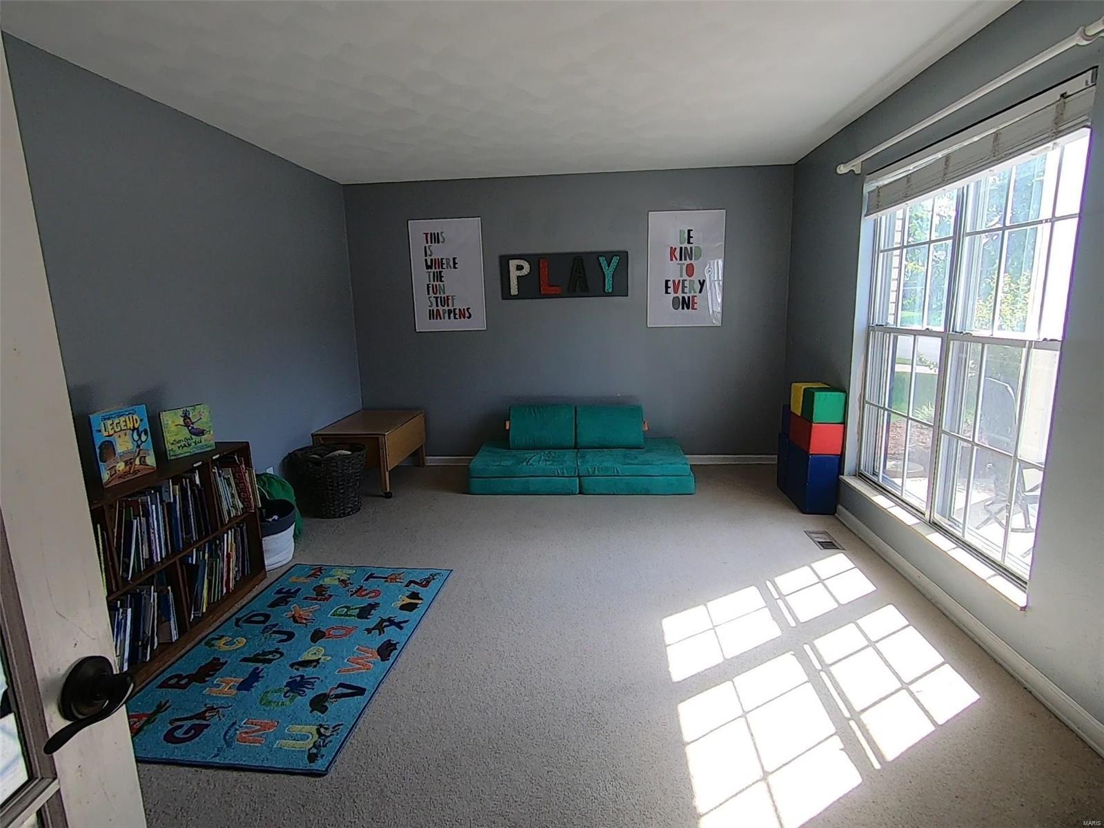 910 Reiss Road O'Fallon, IL 62269 - Photo 5 of 17