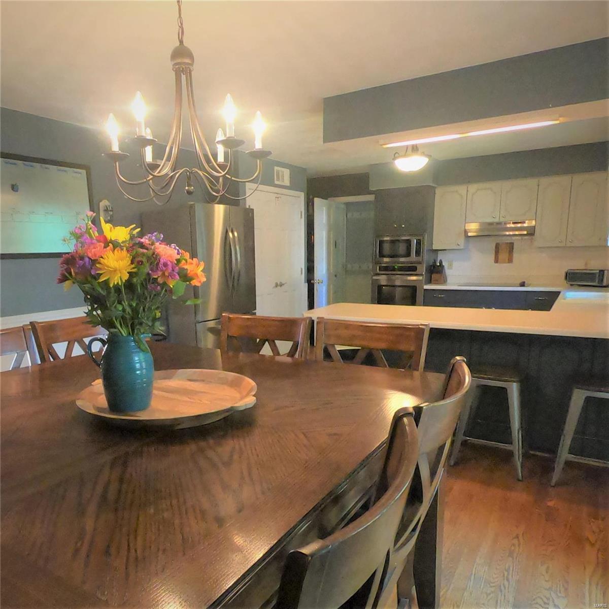 910 Reiss Road O'Fallon, IL 62269 - Photo 9 of 17