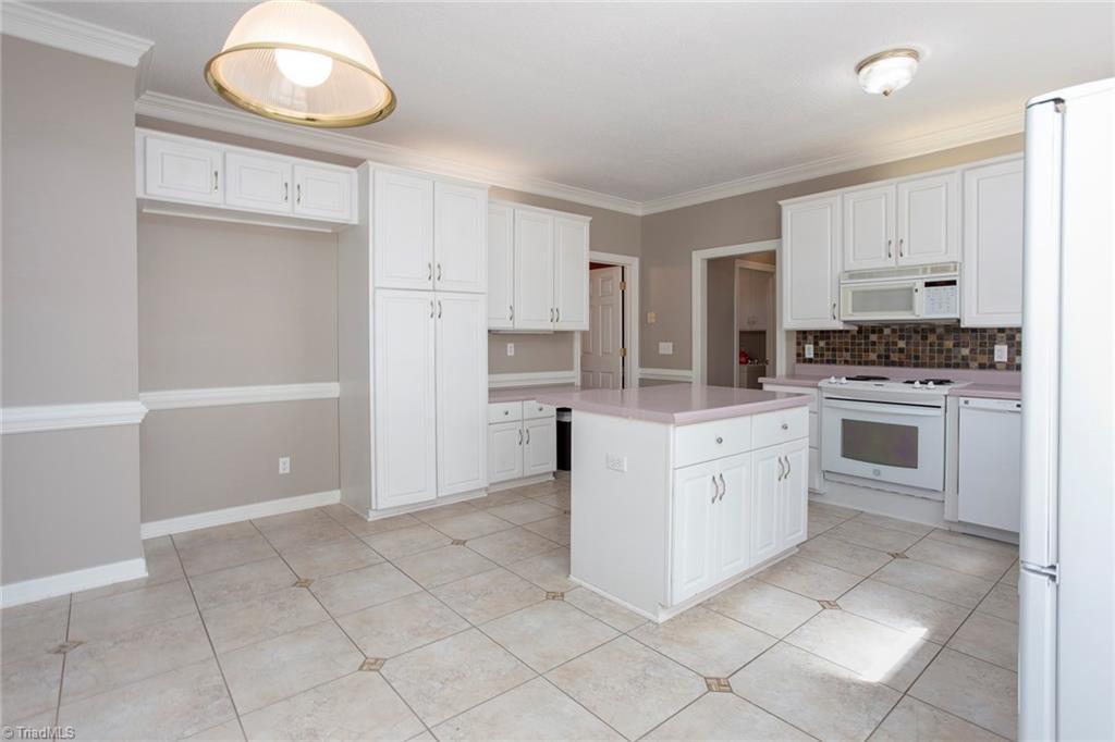 2403 River Run Road Browns Summit, NC 27214 - Photo 11 of 30 Gallery Image 11