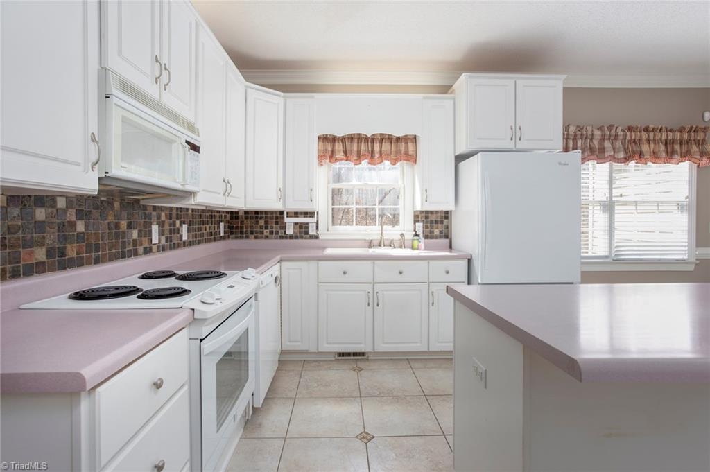 2403 River Run Road Browns Summit, NC 27214 - Photo 10 of 30 Gallery Image 10