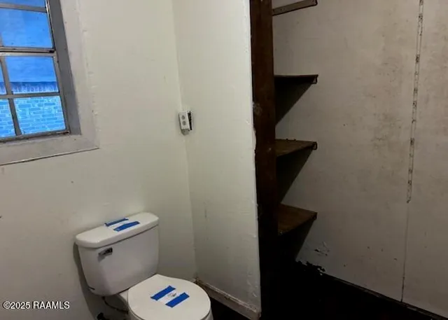 $46,500 | 405 Johnston Street, New Iberia, LA 70560