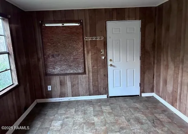 $48,900 | 405 Johnston Street, New Iberia, LA 70560