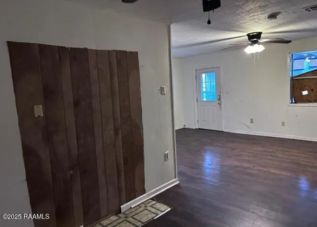 $48,900 | 405 Johnston Street, New Iberia, LA 70560