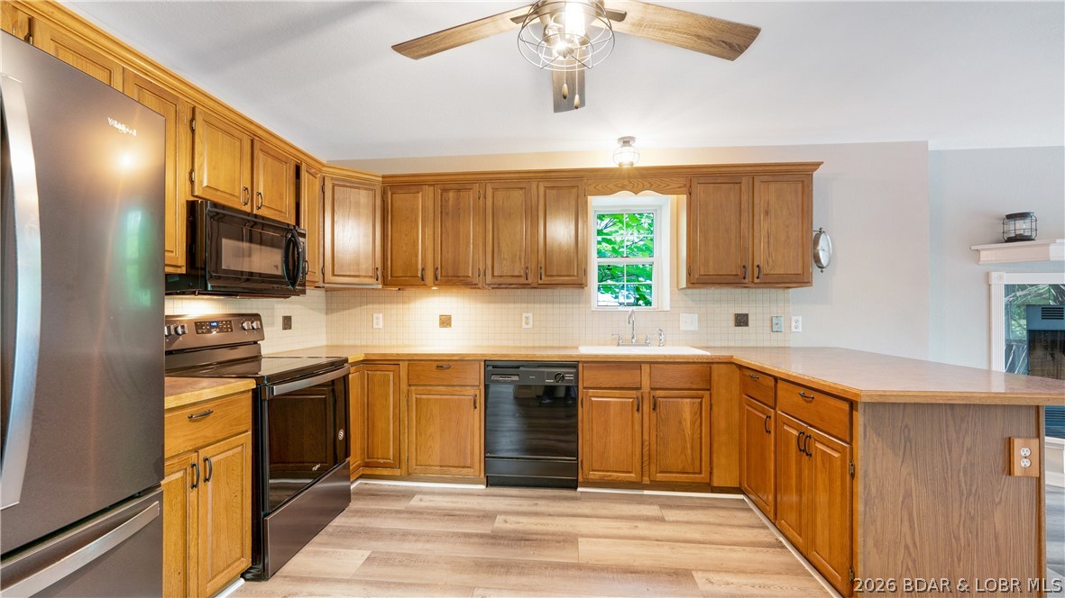57 Arrowhead Beach Road Lake Ozark, MO 65049 - Photo 6 of 32