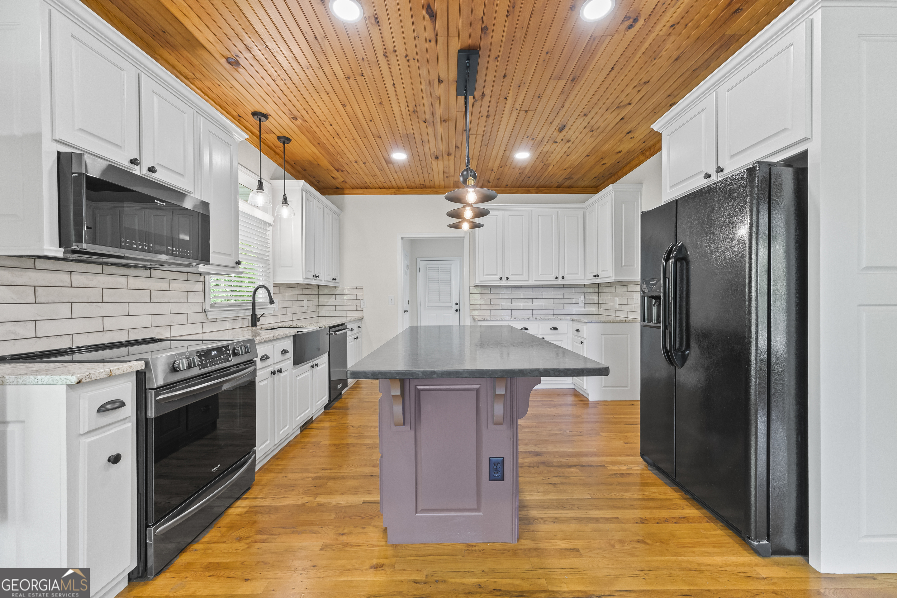 920 Yeoman Lake Road Clarkesville, GA 30523 - Photo 25 of 95