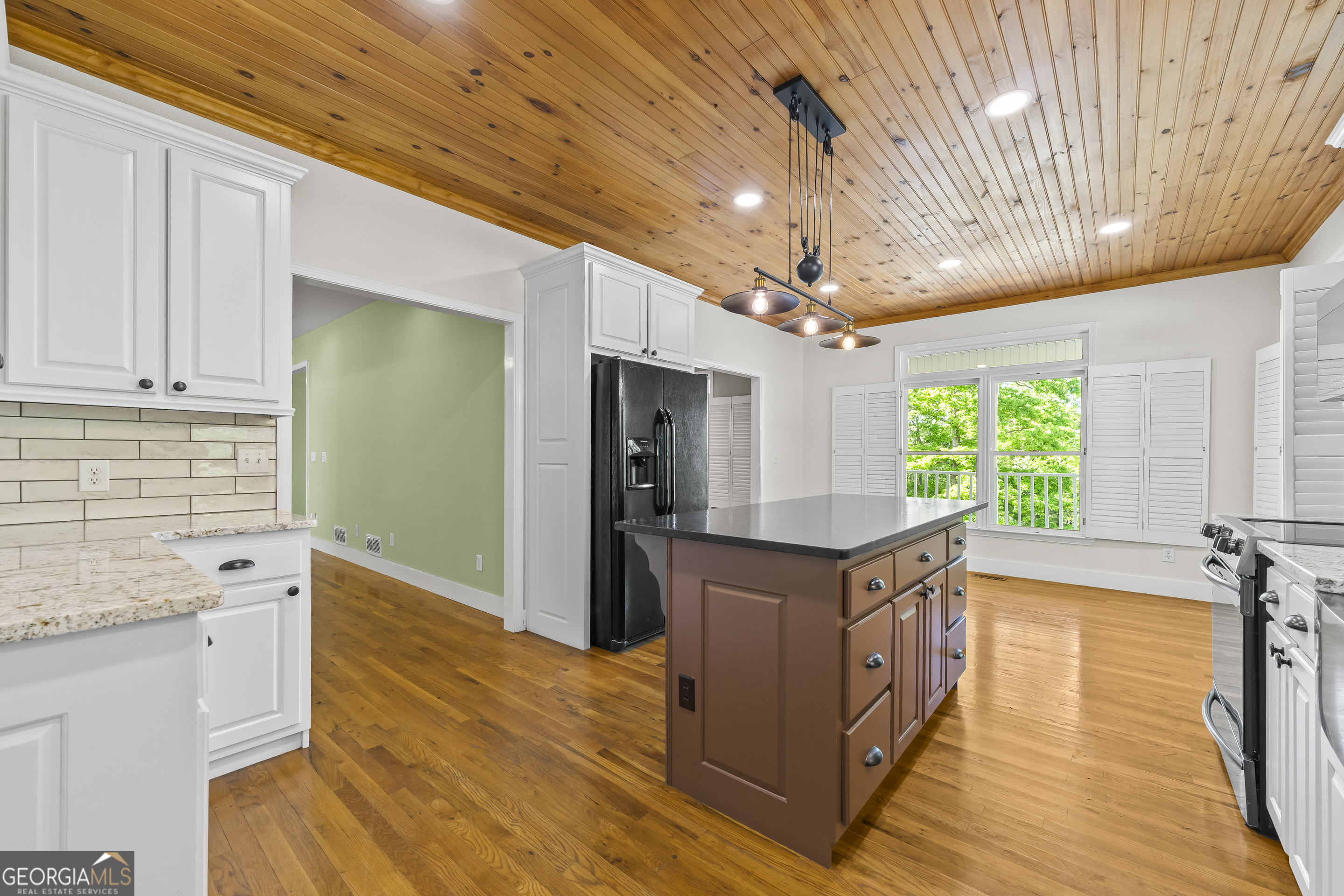 920 Yeoman Lake Road Clarkesville, GA 30523 - Photo 28 of 95