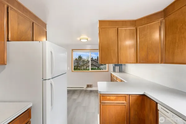 $3,950 | 4731 49th Avenue Northeast, Seattle, WA 98105