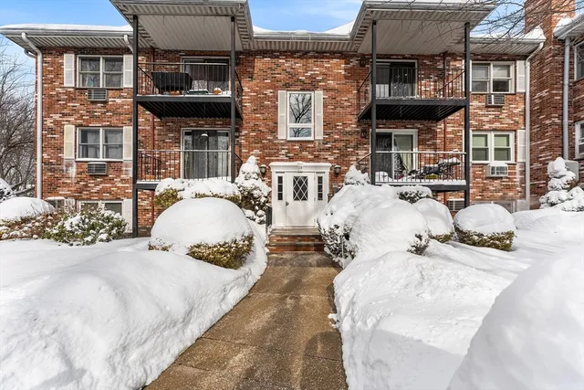 $374,900 | 19 Pine Street, Unit K, Canton, MA 02021