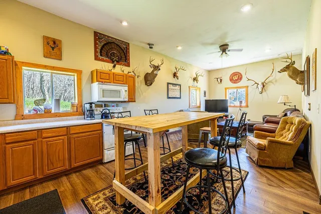 $949,900 | W1349 Hurlburt, Canton, WI 54755