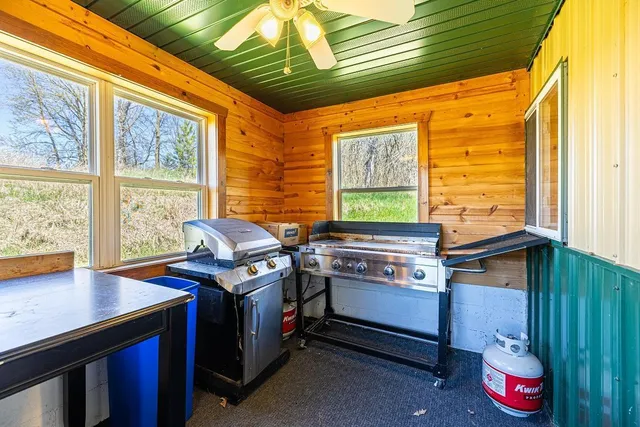 $949,900 | W1349 Hurlburt, Canton, WI 54755