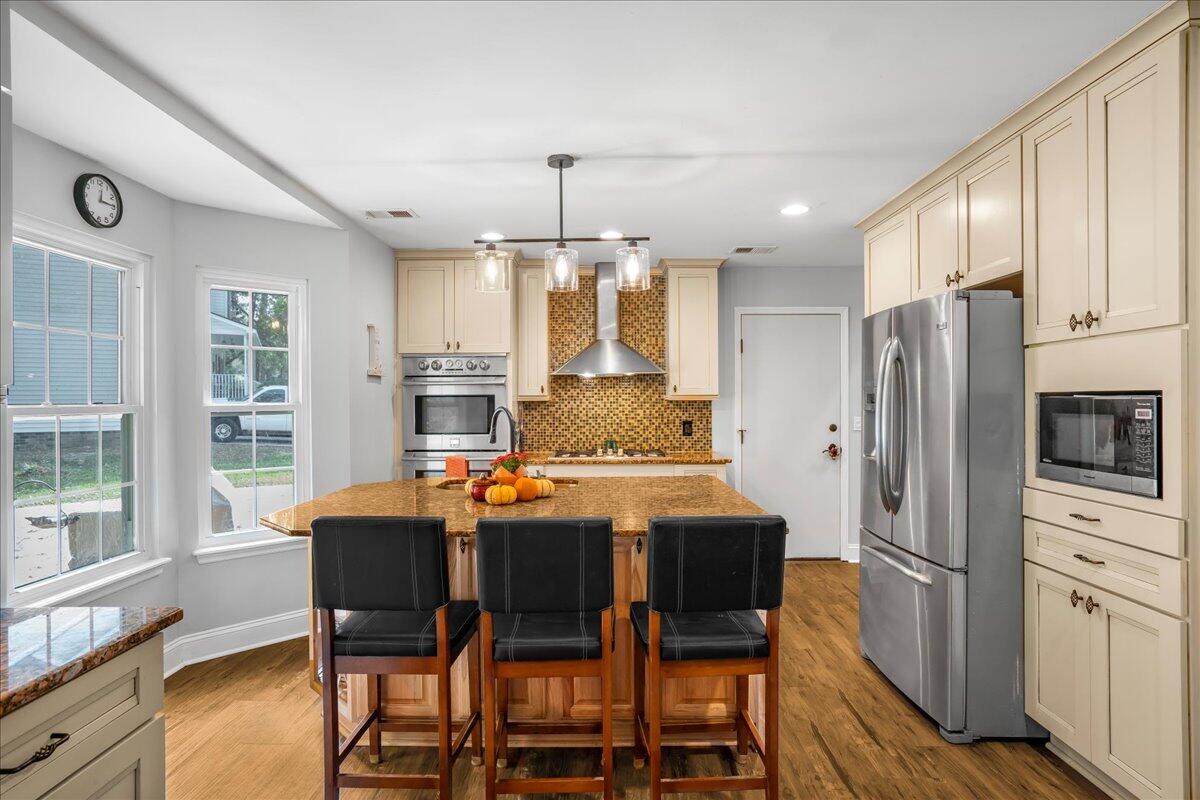 118 Long Bow Road Summerville, SC 29485 - Photo 6 of 42 14-SNY08539_1