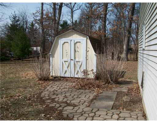 52975 Lily Road South Bend, IN 46637 - Photo 3 of 12 Gallery Image 3