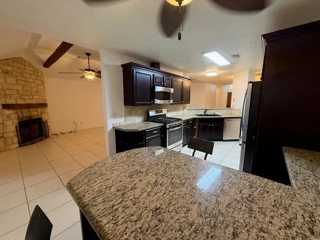 $2,000 | 2902 Silent Drive, Sugar Land, TX 77498