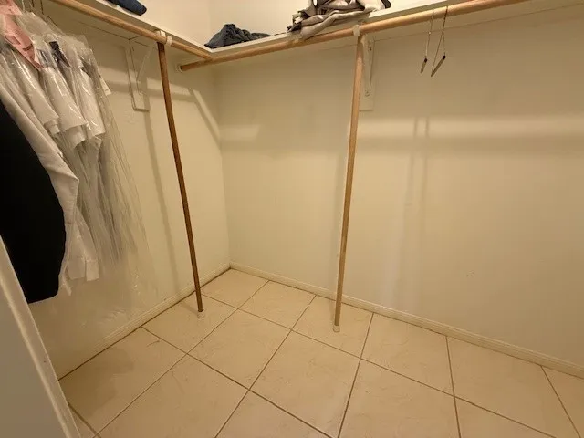 $2,000 | 2902 Silent Drive, Sugar Land, TX 77498