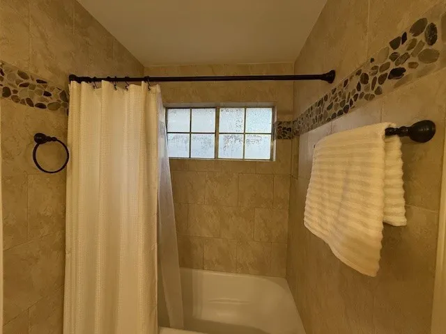 $2,000 | 2902 Silent Drive, Sugar Land, TX 77498