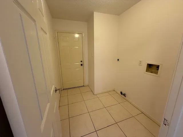 $2,000 | 2902 Silent Drive, Sugar Land, TX 77498