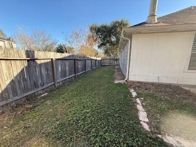 $2,000 | 2902 Silent Drive, Sugar Land, TX 77498