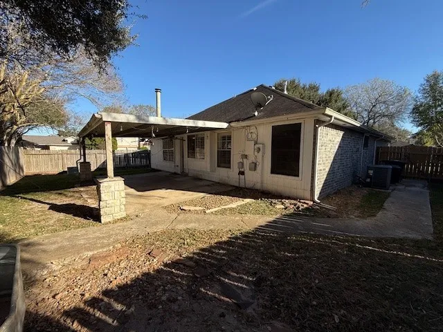 $2,000 | 2902 Silent Drive, Sugar Land, TX 77498