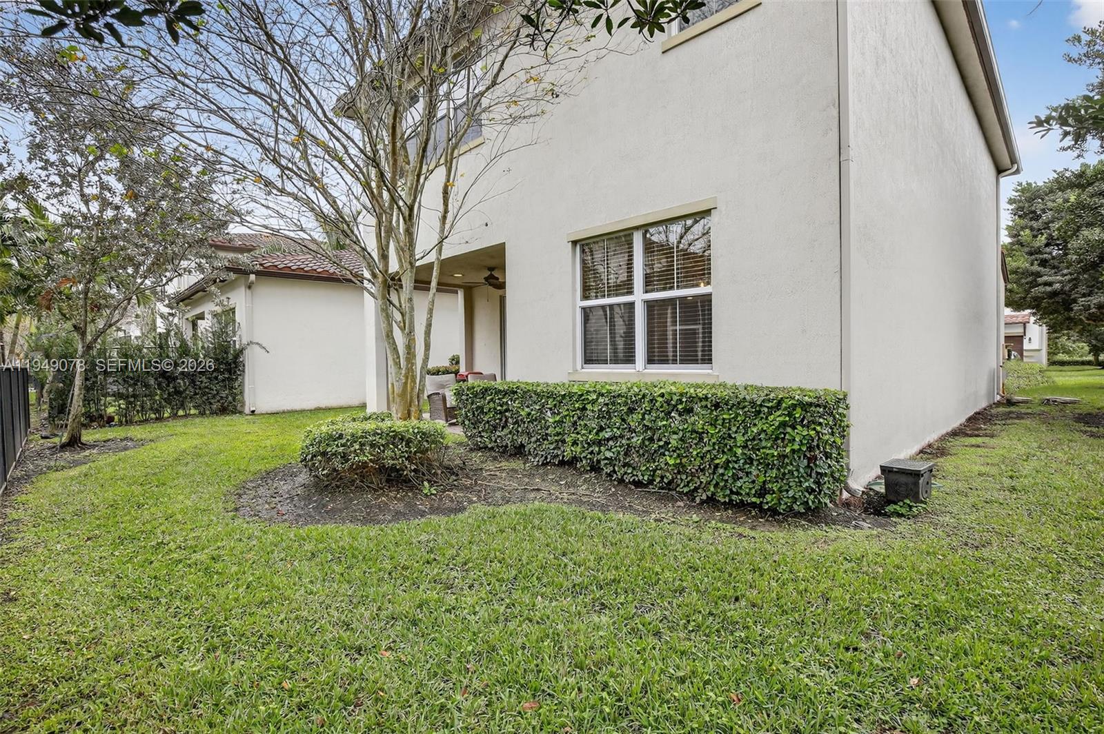 5208 Falcon Trail Davie, FL 33314 - Photo 39 of 49 front view of a house with a yard